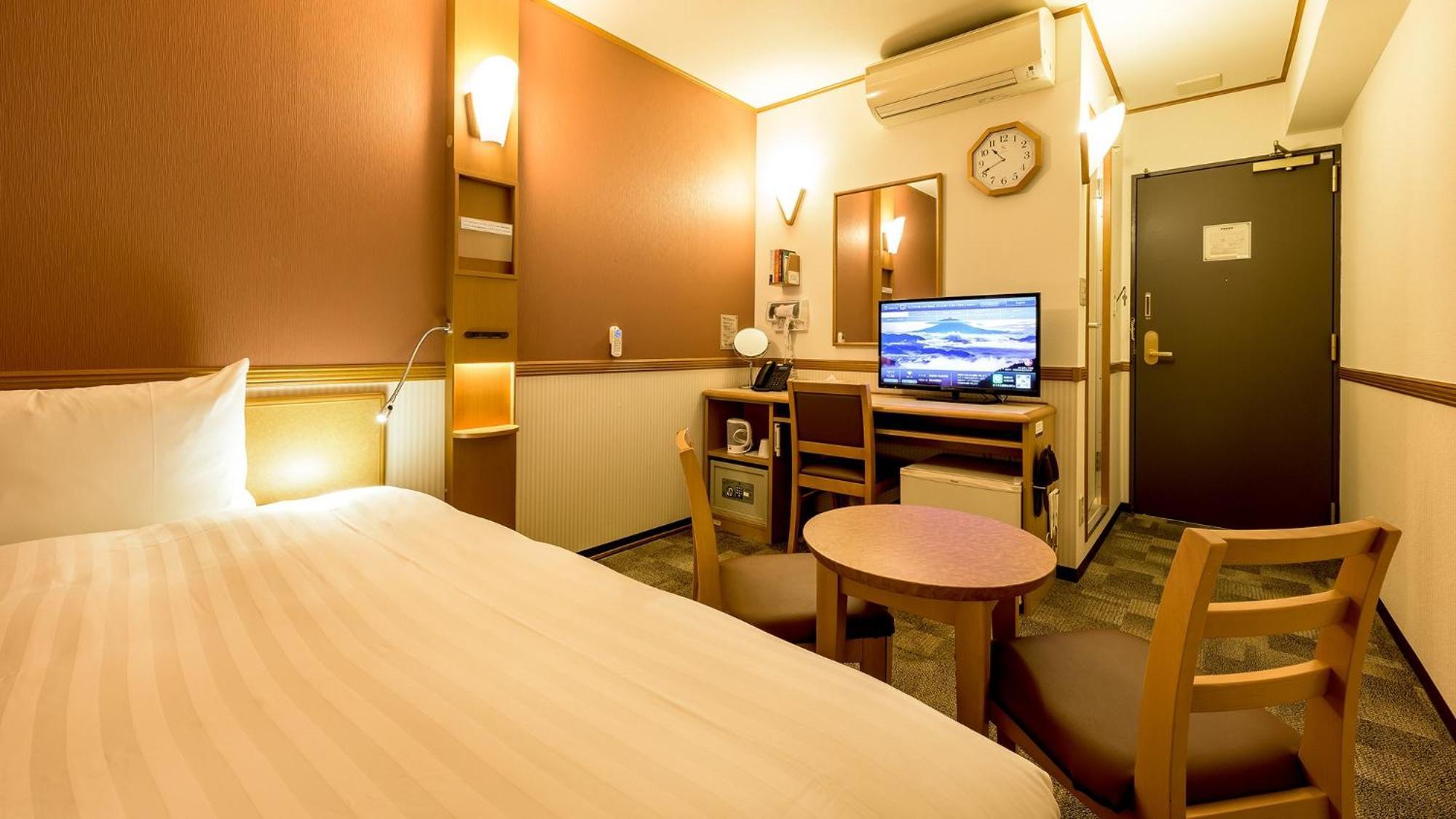 Toyoko Inn Takasaki Eki Nishi Guchi No 2 Szoba fotó
