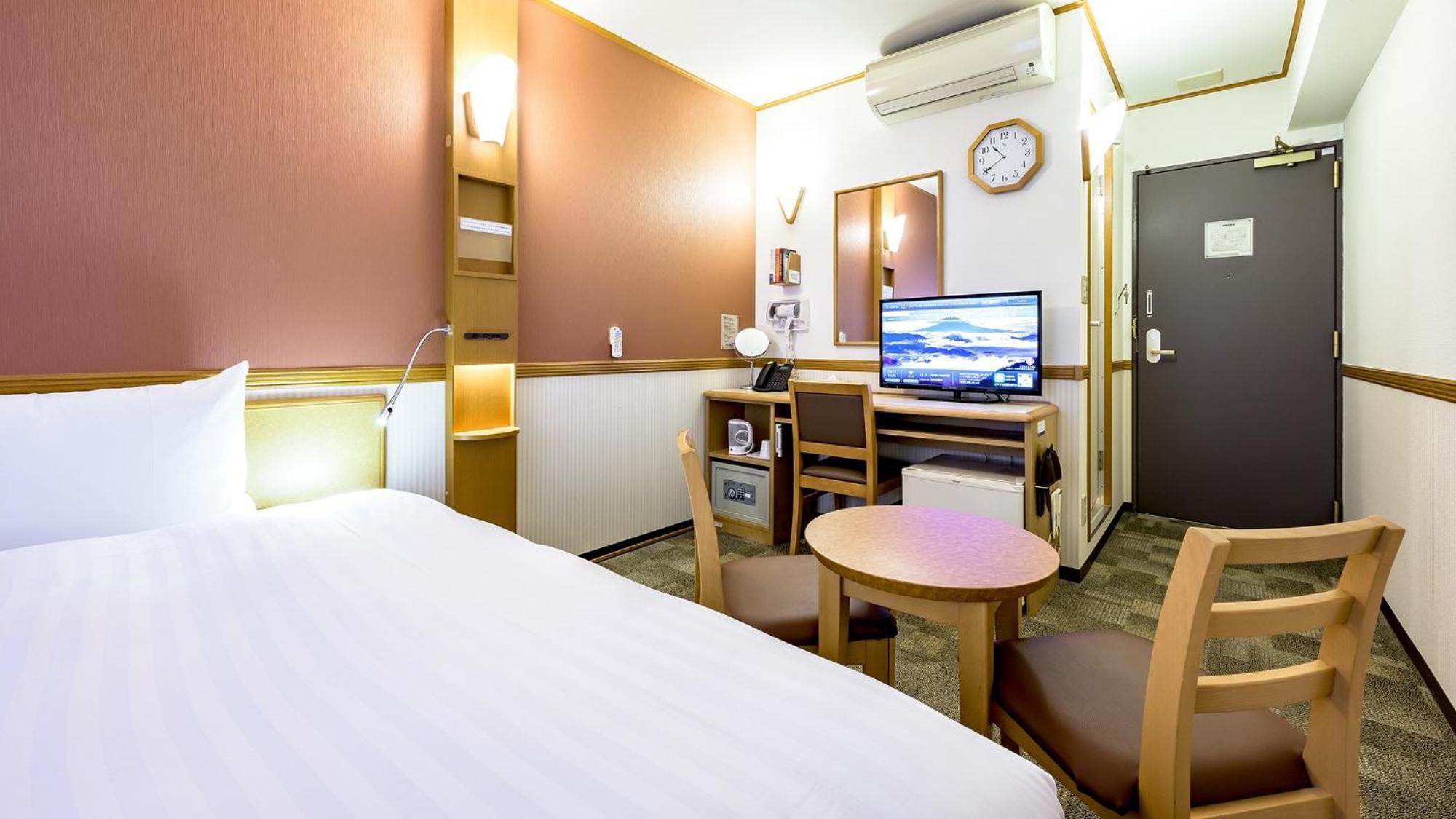 Toyoko Inn Takasaki Eki Nishi Guchi No 2 Szoba fotó